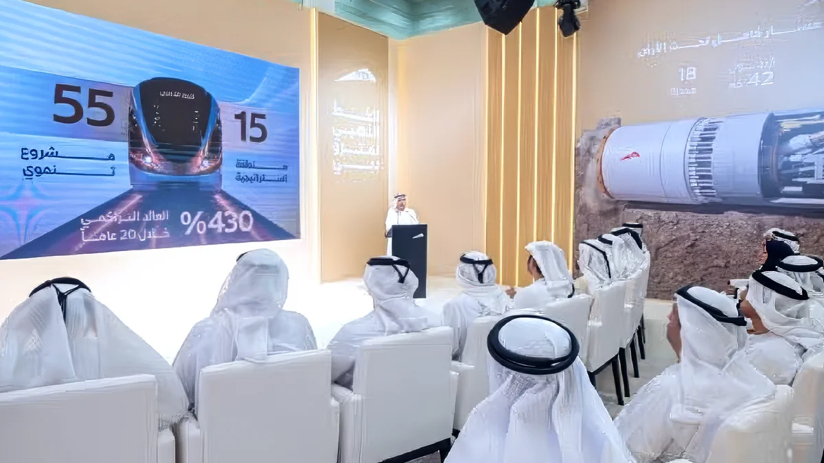 Senior Dubai officials and department representatives attended the approval of the project. Credit: Government of Dubai Media Office.